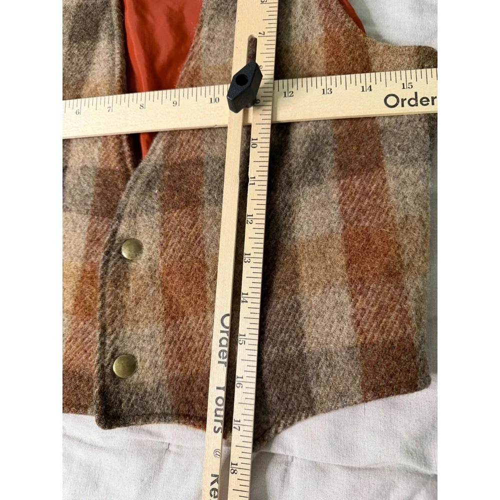 Woolrich VTG Plaid Wool Blend Vest Brown Tan Rust Snap Front Kids Medium